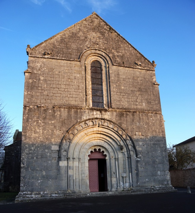 Montbron Présentation